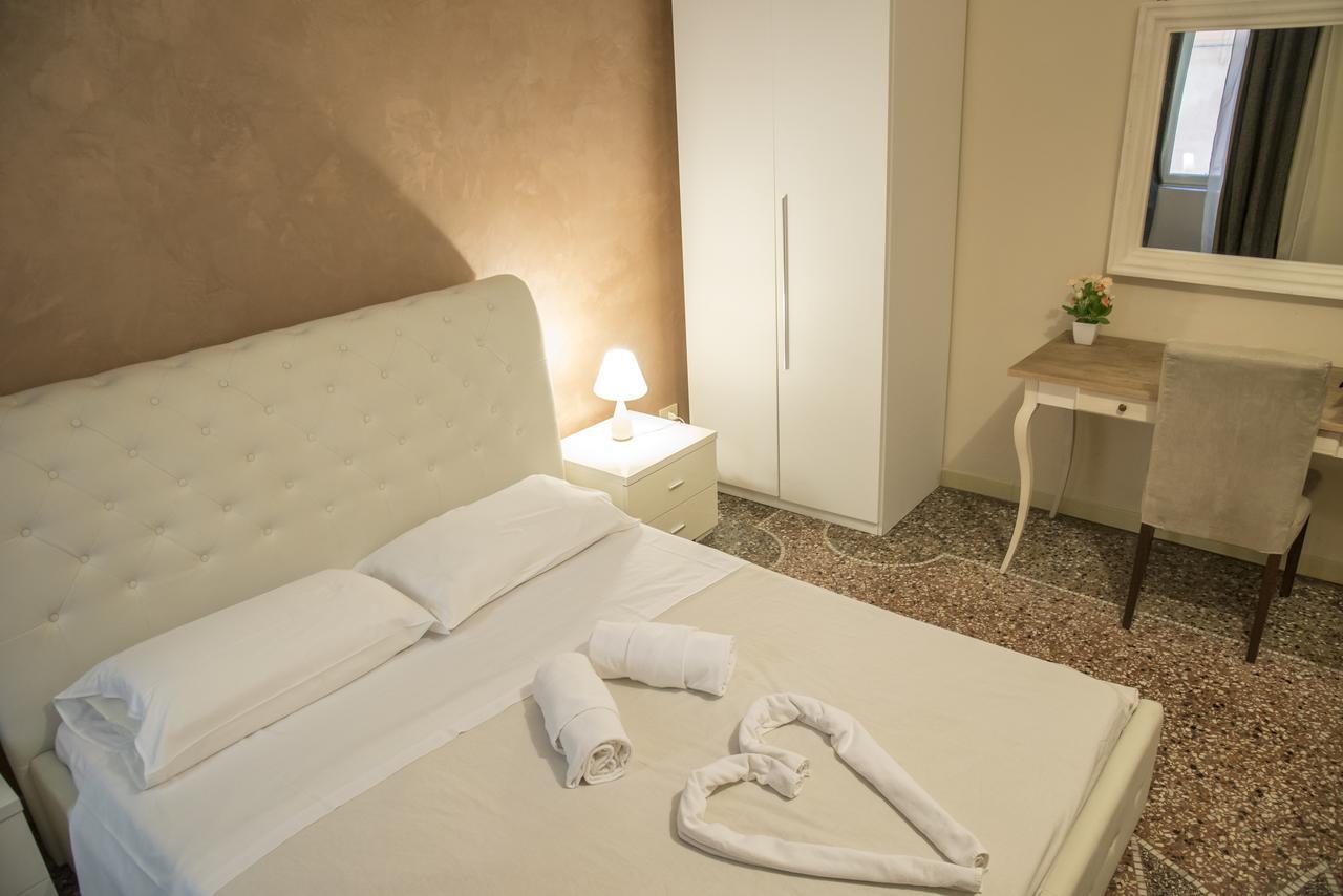 Baldassini Suites Roma Exterior foto